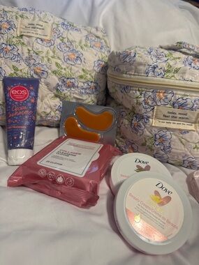 2 Bag Beauty Set with Beauty Care Items